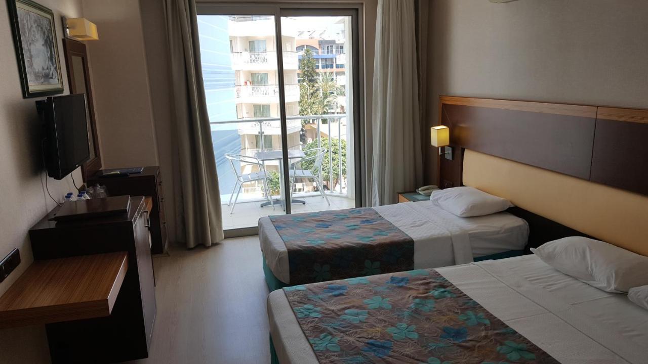 Standart Çift Kişilik veya İki Yataklı Oda